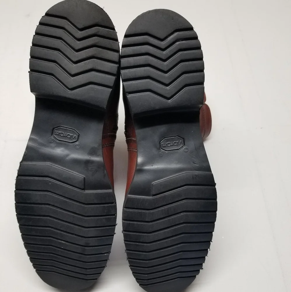 Vibram fur line boots mens size 9.5‎